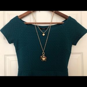 Green textured stretchy forever 21 dress!